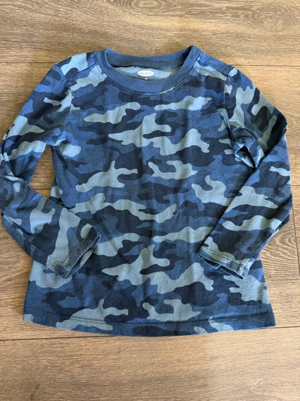 Sz 4t Old Navy Boys' Blue Camouflage Long-Sleeve Top